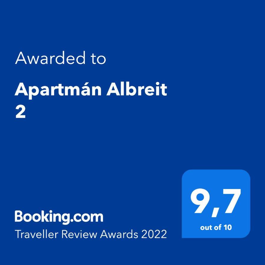 Apartman Albreit 1 ヤーヒモフ エクステリア 写真